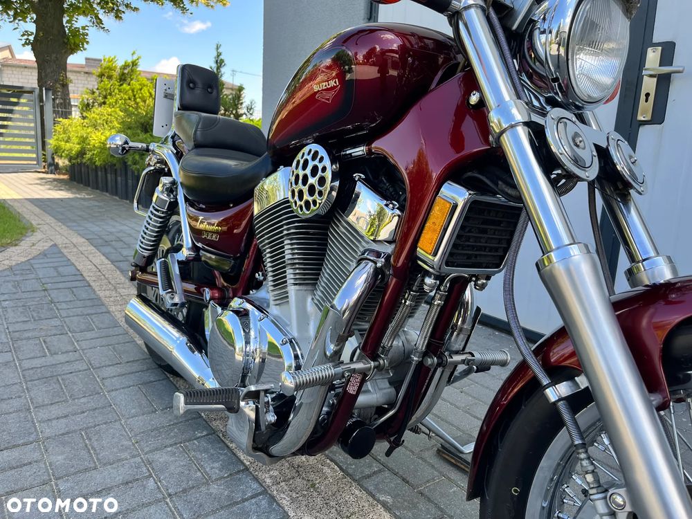 Suzuki Intruder - 24