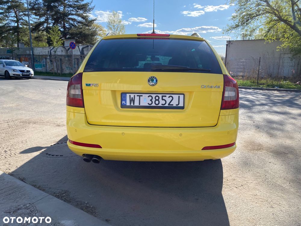 Skoda Octavia 2.0 TDI CR DPF DSG RS - 5