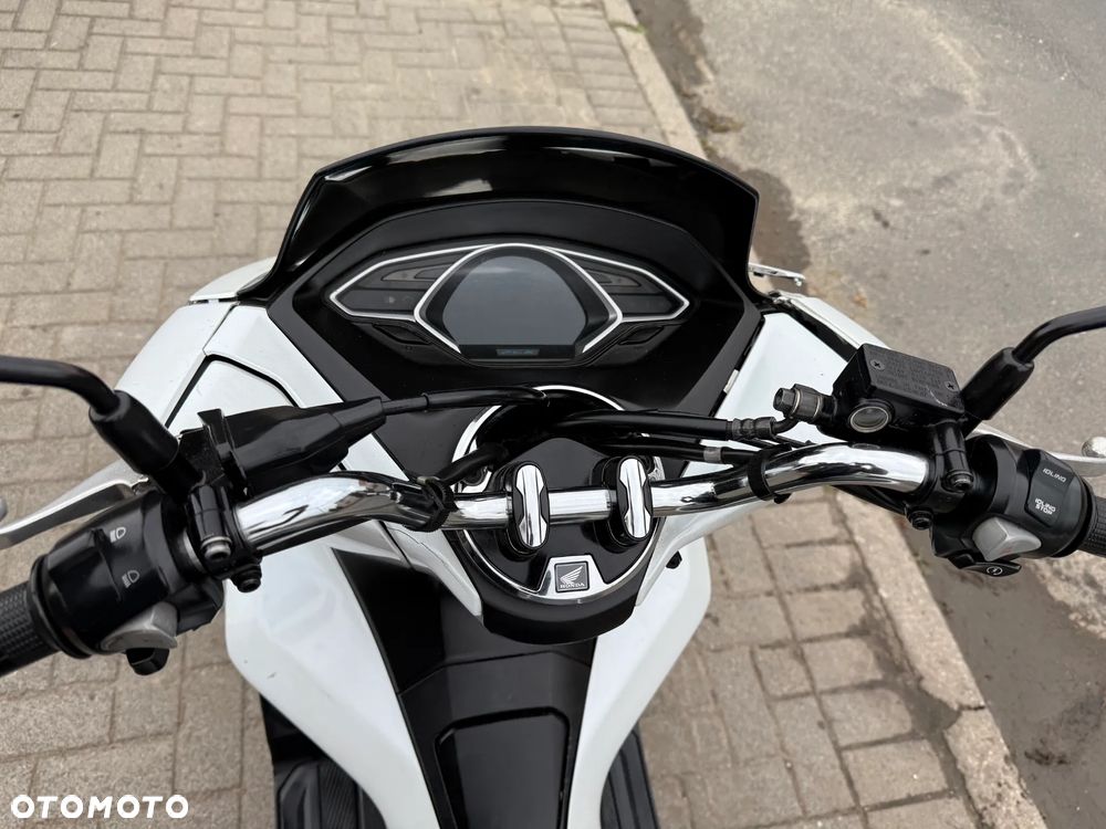Honda PCX - 9