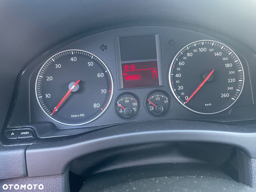 Volkswagen Golf Plus 1.6 FSI Trendline - 23