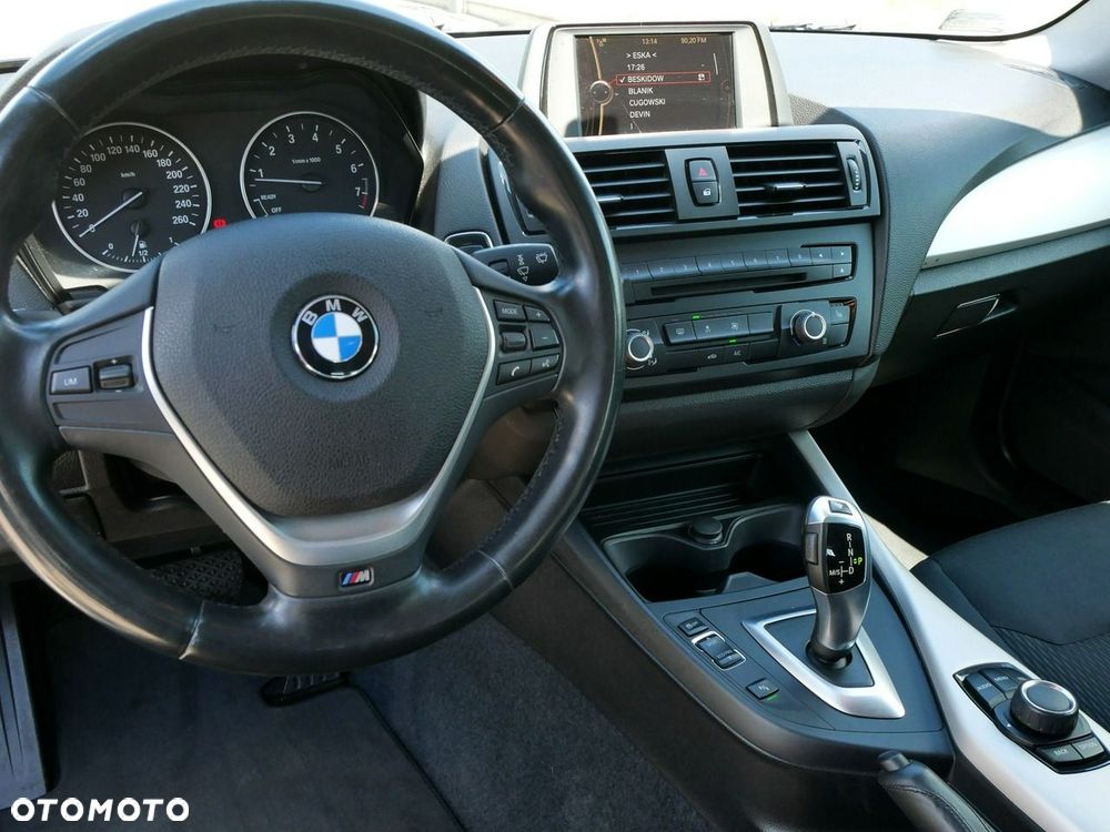 BMW Seria 1 116i - 17
