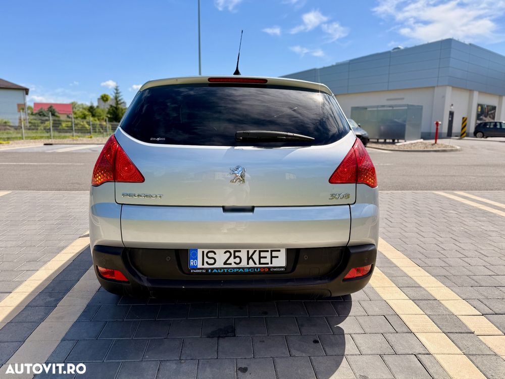 Peugeot 3008 2.0 HDI BVA FAP Premium - 11