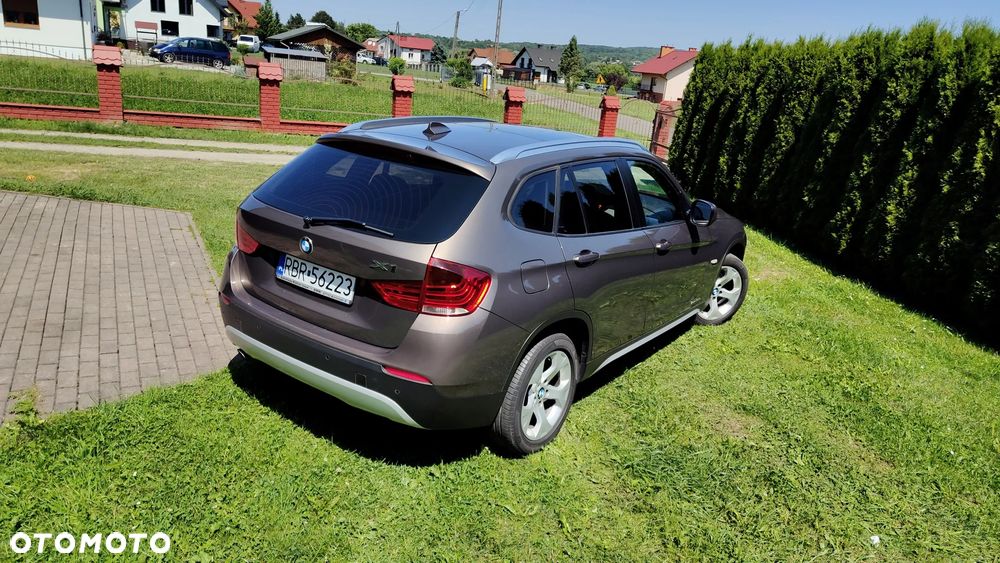 BMW X1 sDrive18d xLine - 10