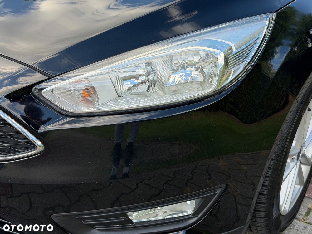 Ford Focus 1.6 TI-VCT Champions Edition - 16