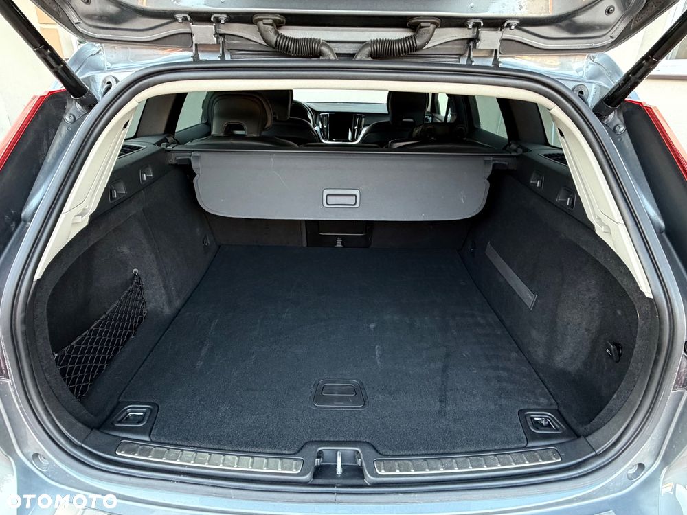 Volvo V60 D3 Momentum - 26