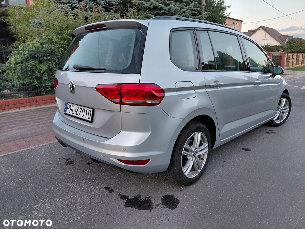 Volkswagen Touran 1.4 TSI (BlueMotion Technology) DSG Comfortline - 4