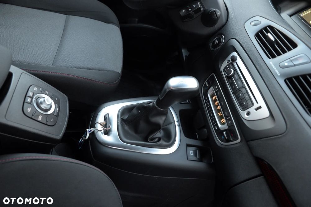 Renault Scenic 1.5 dCi Limited EDC - 8