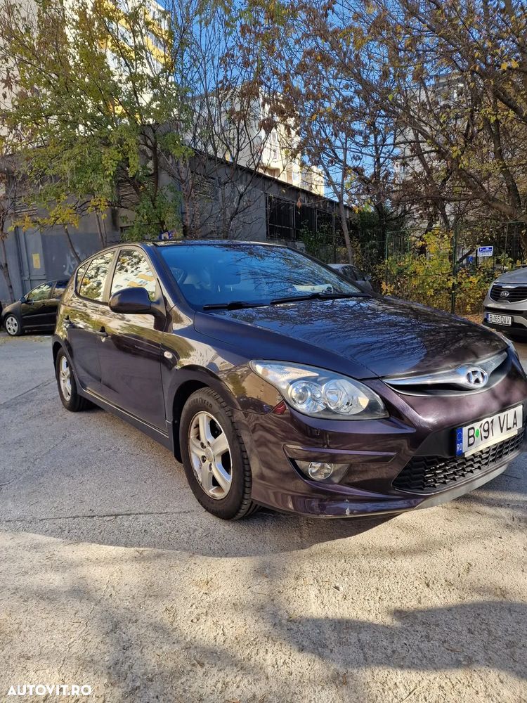 Hyundai i30 1.6 DOHC CLASSIC - 1