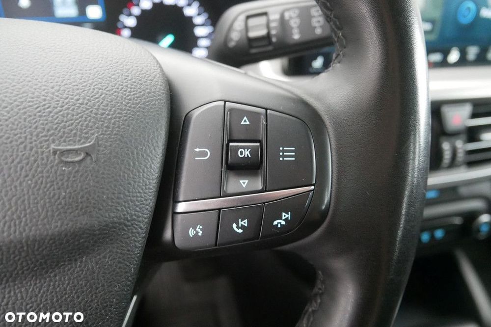 Ford Focus 1.0 EcoBoost Titanium - 25