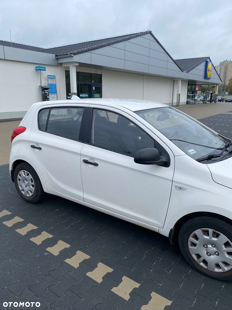 Hyundai i20 1.1 CRDi Classic + - 2