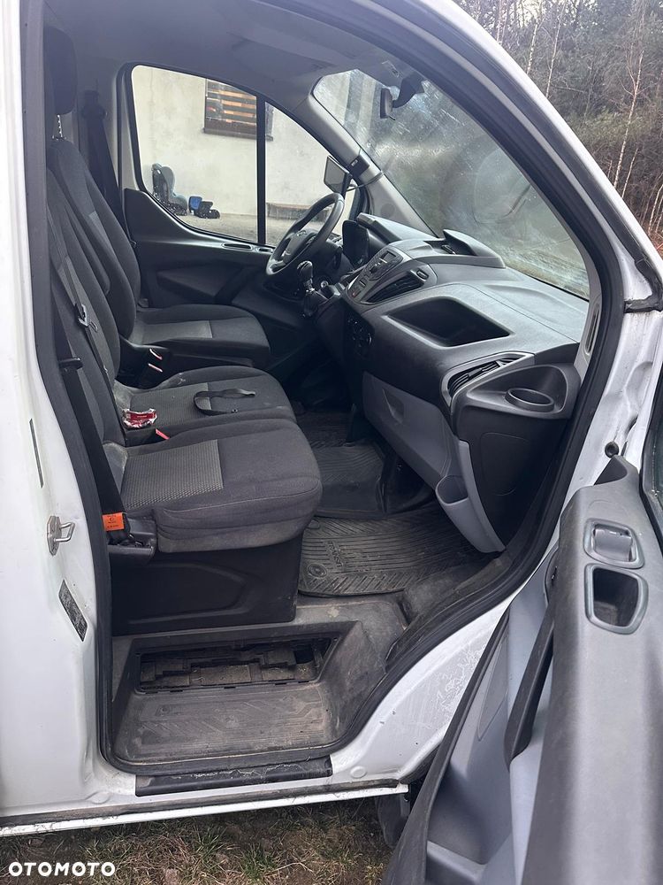 Ford Transit Custom - 13