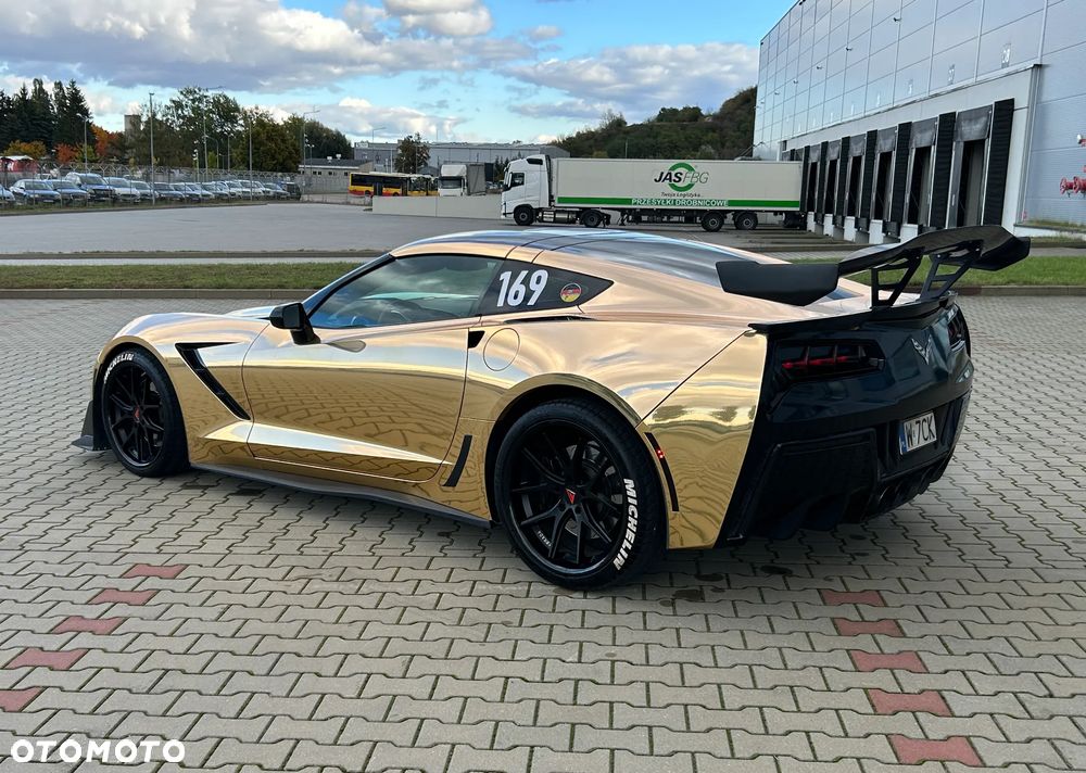 Chevrolet Corvette - 7