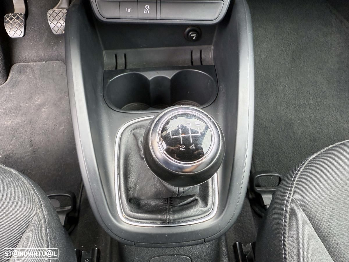Audi A1 1.6 TDI Advance - 26