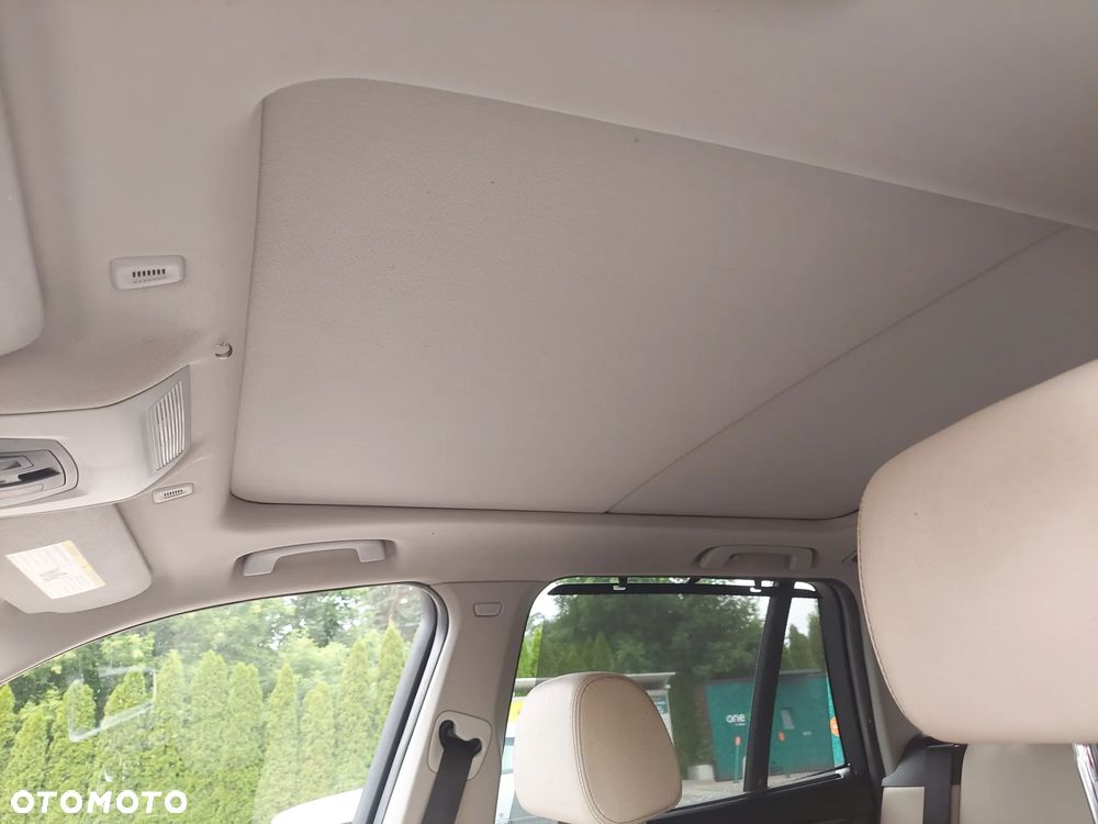 BMW X3 xDrive20i Advantage - 31