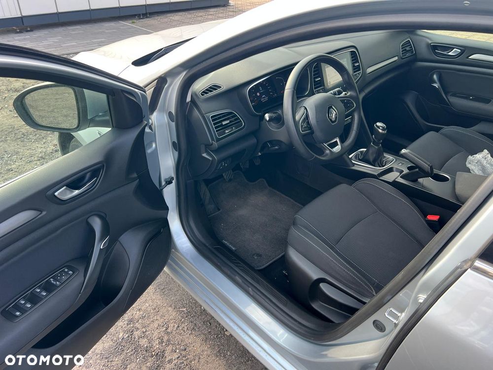 Renault Megane BLUE dCi 115 INTENS - 10