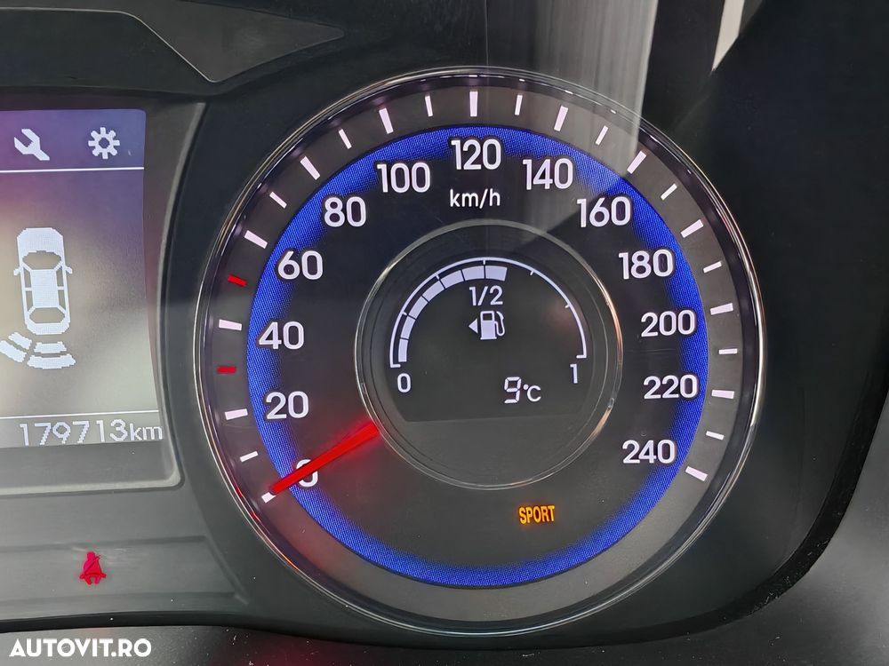 Hyundai i40 Kombi 1.7 CRDi DCT Style - 28