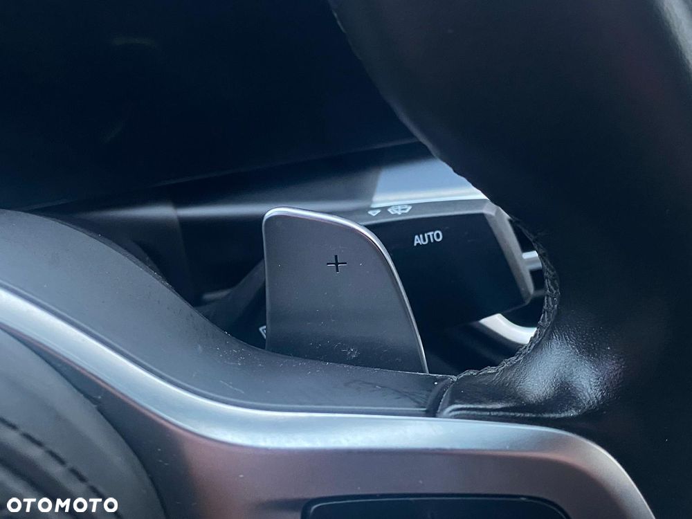 BMW Seria 3 330d xDrive mHEV M Sport - 20