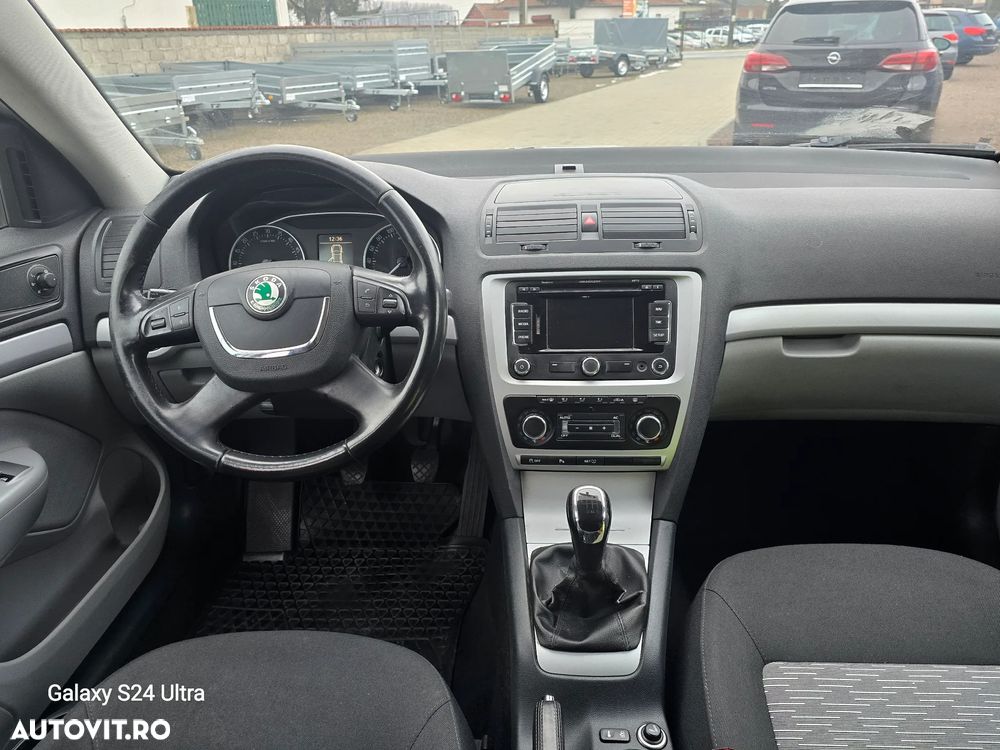 Skoda Octavia 2.0 TDI DPF Ambition - 8