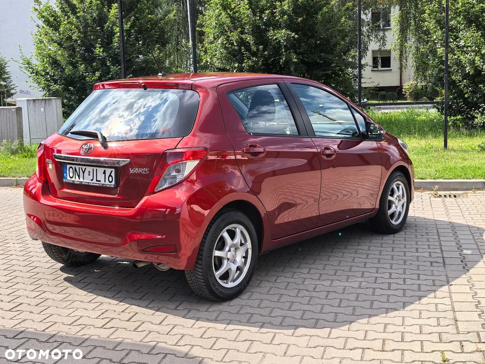 Toyota Yaris 1.0 Premium - 3