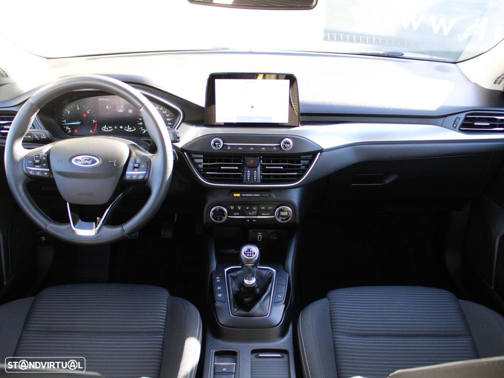 Ford Focus 1.5 TDCi EcoBlue Titanium - 4