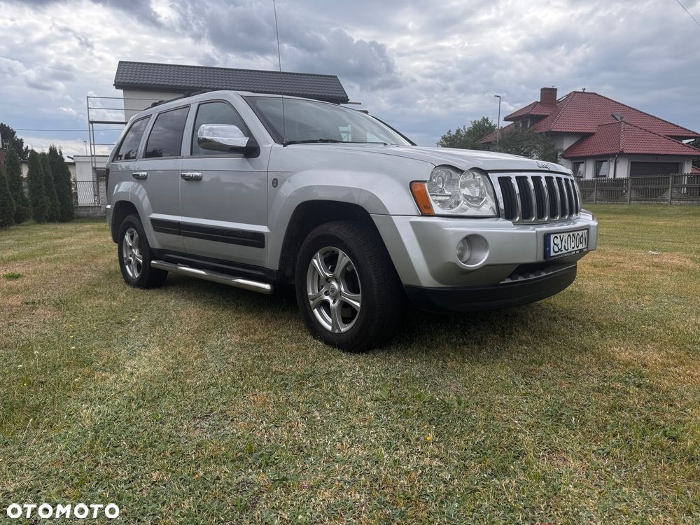 Jeep Grand Cherokee - 8