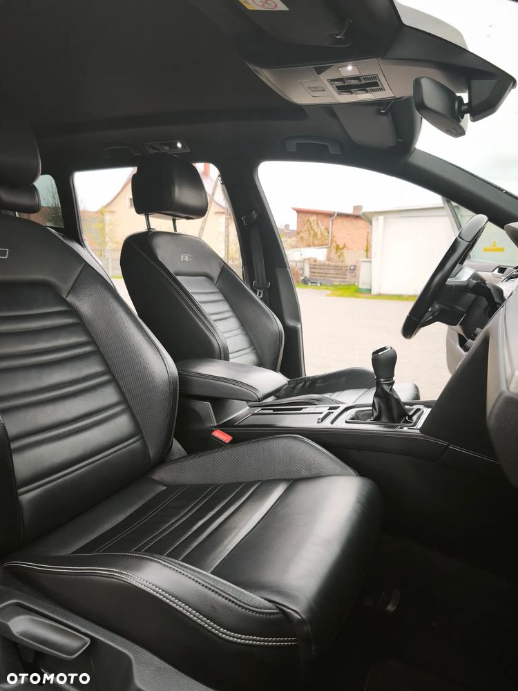 Volkswagen Passat 2.0 TDI SCR (BlueMotion Technology) Highline - 19