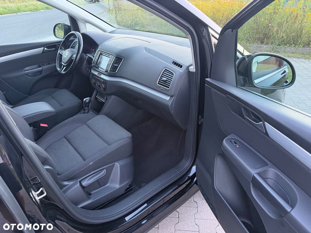 Volkswagen Sharan 2.0 TDI DSG (BlueMotion Technology) Highline - 27