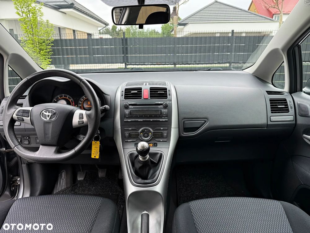 Toyota Auris 1.6 Life - 2