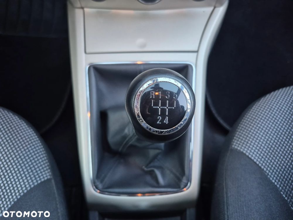 Opel Astra 1.4 Enjoy - 22