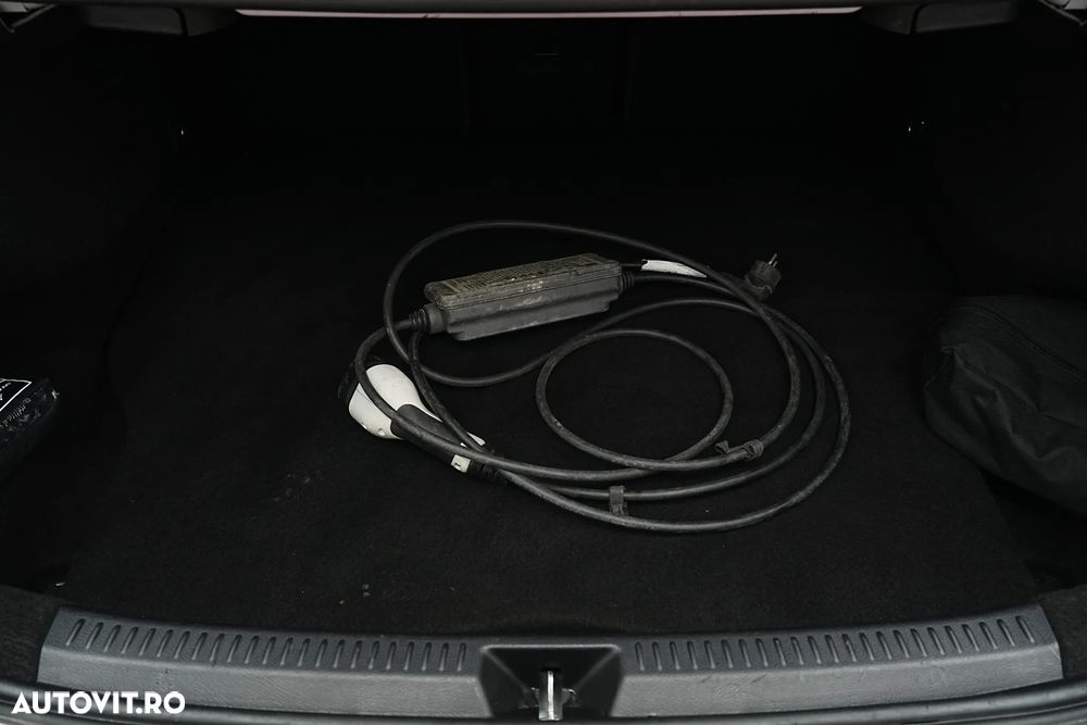 Mercedes-Benz A 250 e 8G-DCT Advanced AMG Line - 40