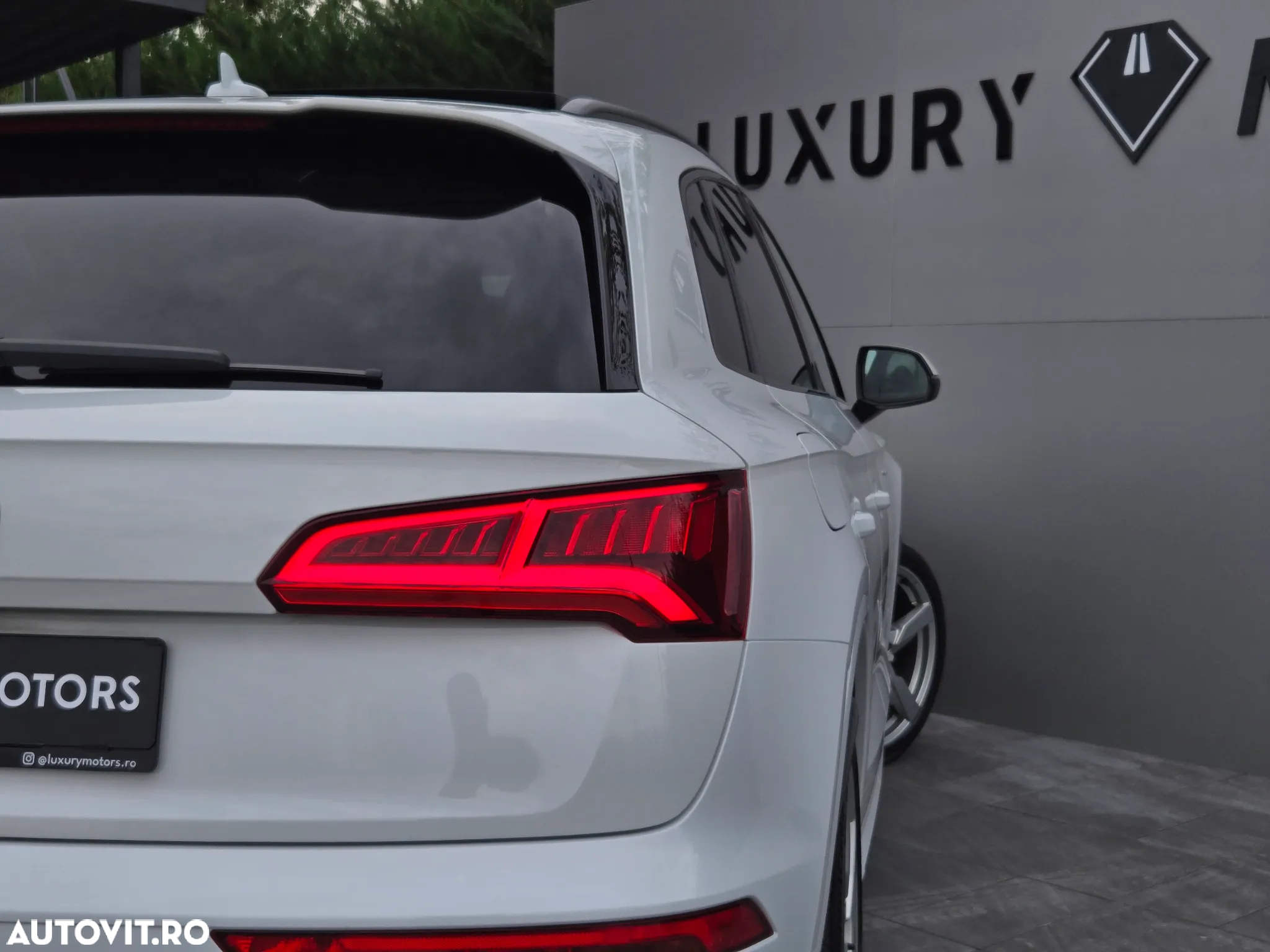 Audi Q5 40 TDI quattro S tronic sport - 36