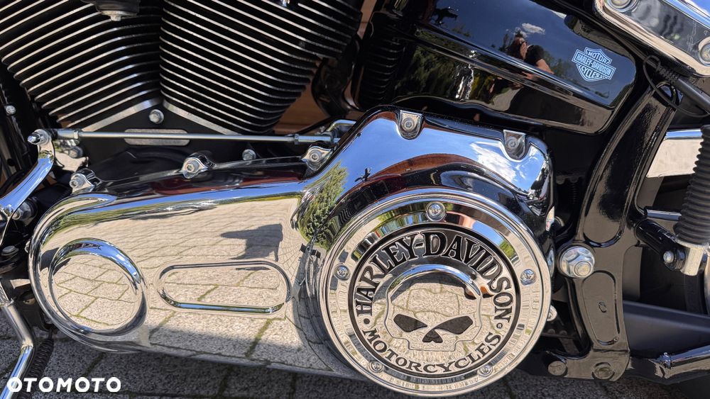 Harley-Davidson FXSB Breakout - 18