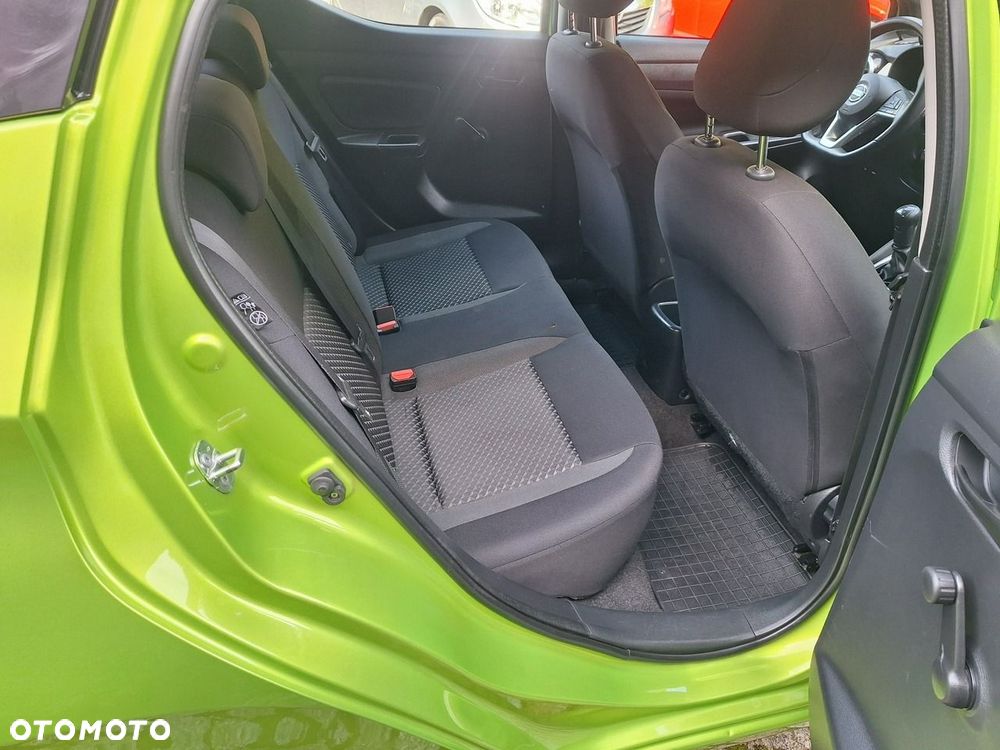 Nissan Micra - 16