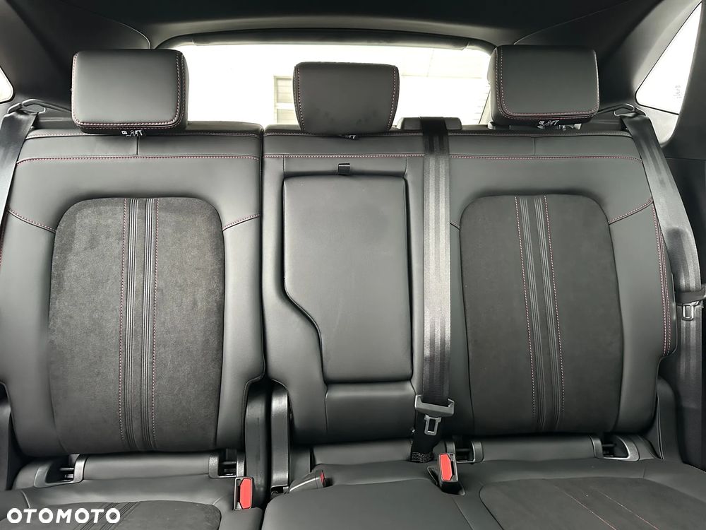 Ford Kuga 1.5 EcoBoost FWD ST-Line X - 19