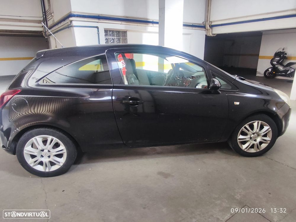 Opel Corsa 1.2 Black Edition - 3