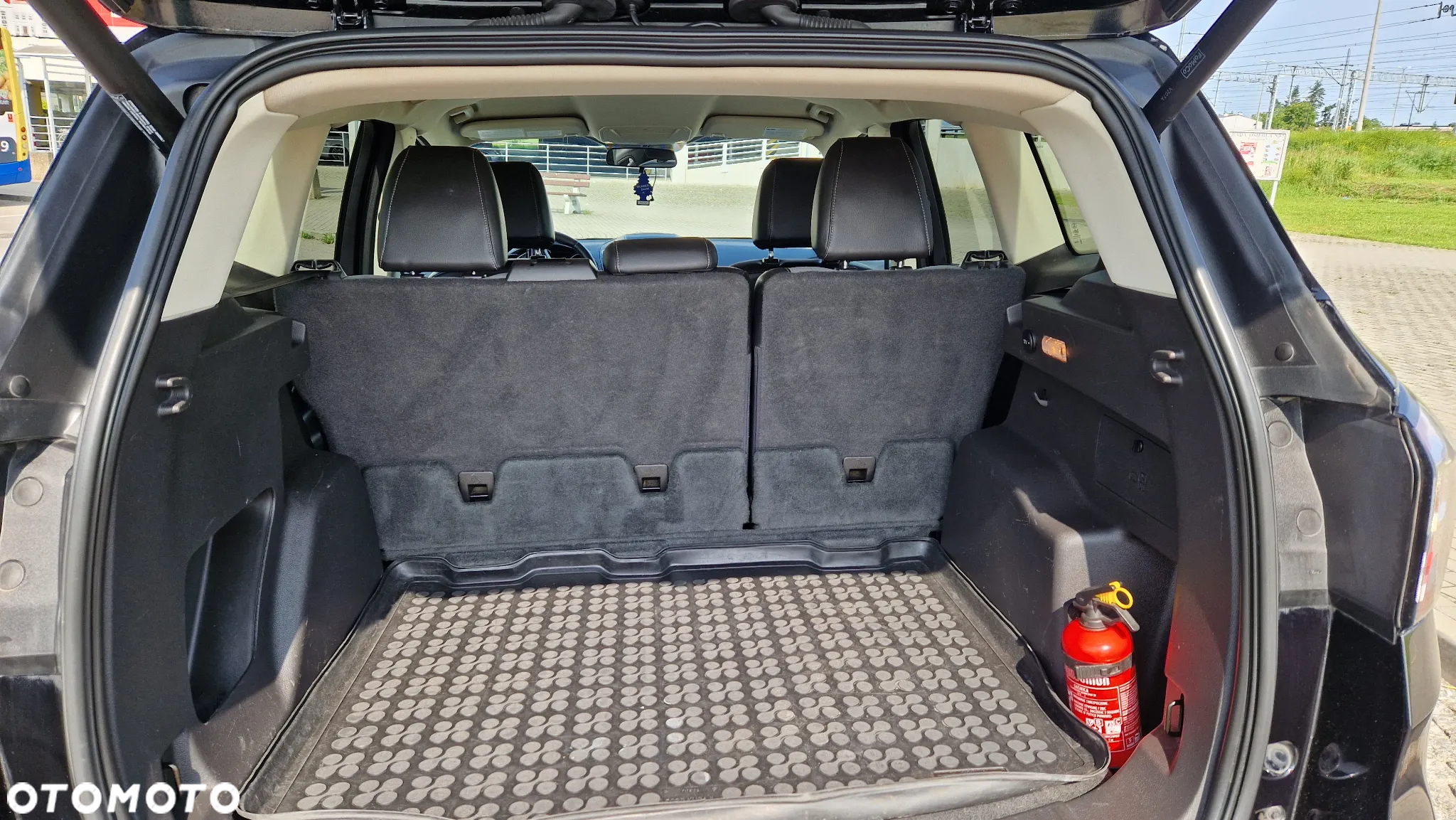 Ford Escape 2.0 EcoBoost AWD Titanium - 5