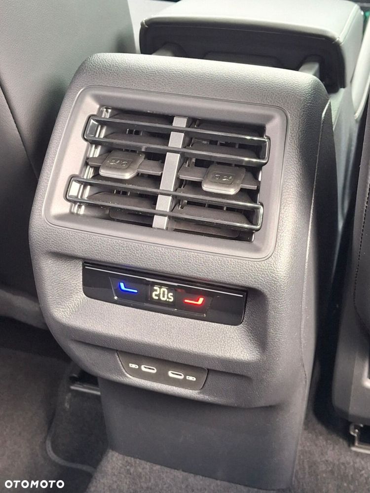 Volkswagen Tiguan 1.5 TSI EVO Elegance DSG - 26