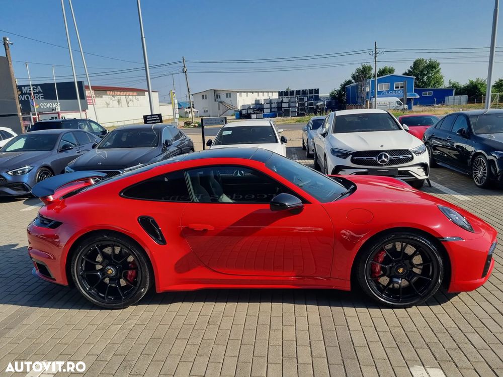 Porsche 911-TURBO-S - 11