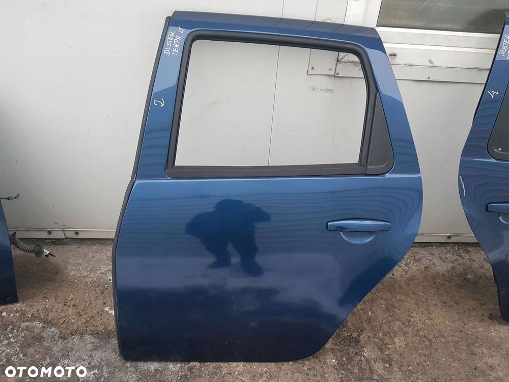 DACIA DUSTER I 10-17r DRZWI LEWE TYLNE TERPR - 1