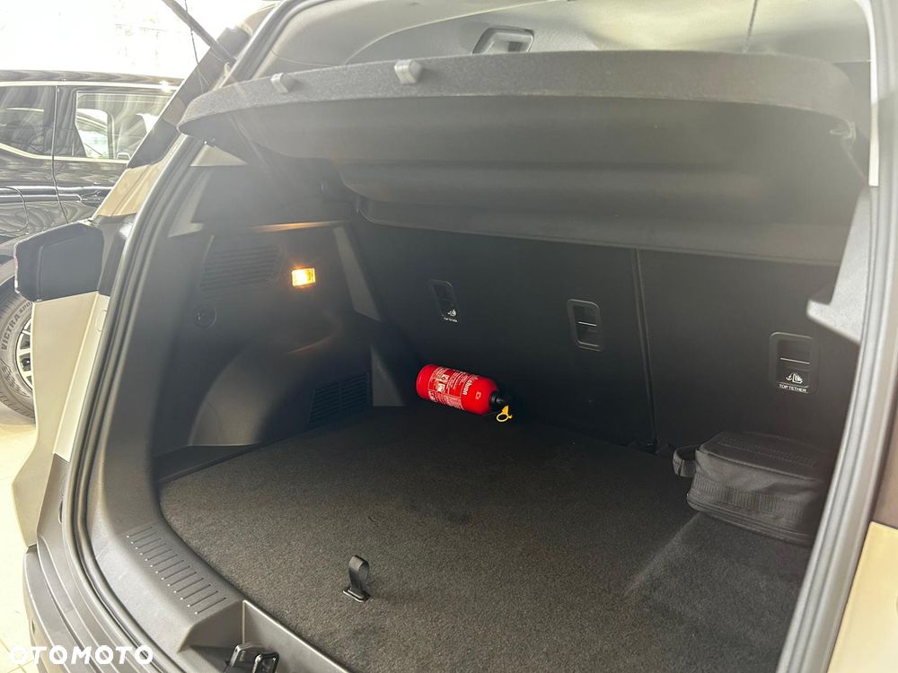 Chery Tiggo 4 1.5 T-GDI HEV Prestige DHT - 21