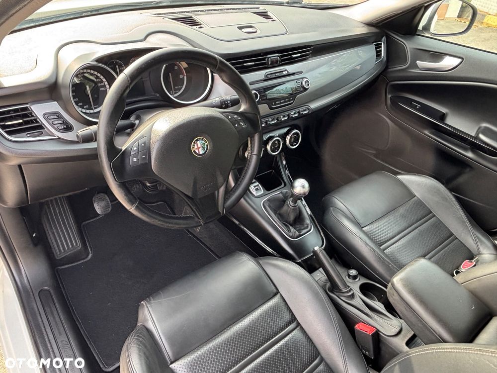 Alfa Romeo Giulietta - 19