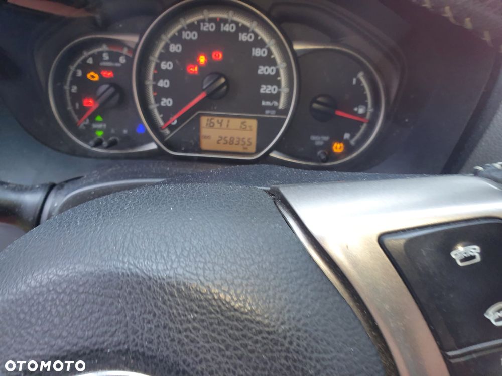 Toyota Yaris 1.4 D-4D Sol - 8