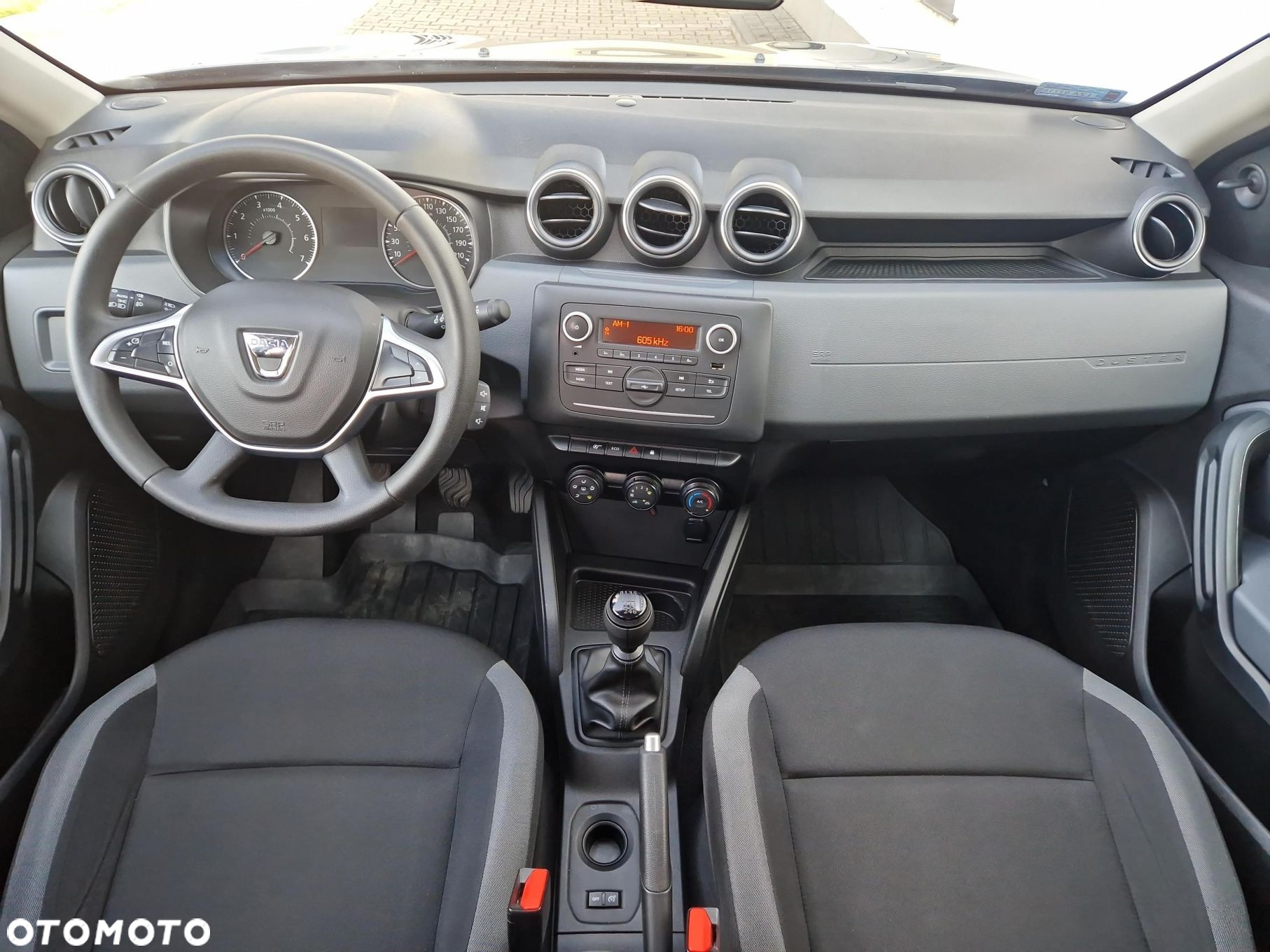 Dacia Duster 1.0 TCe Essential - 19