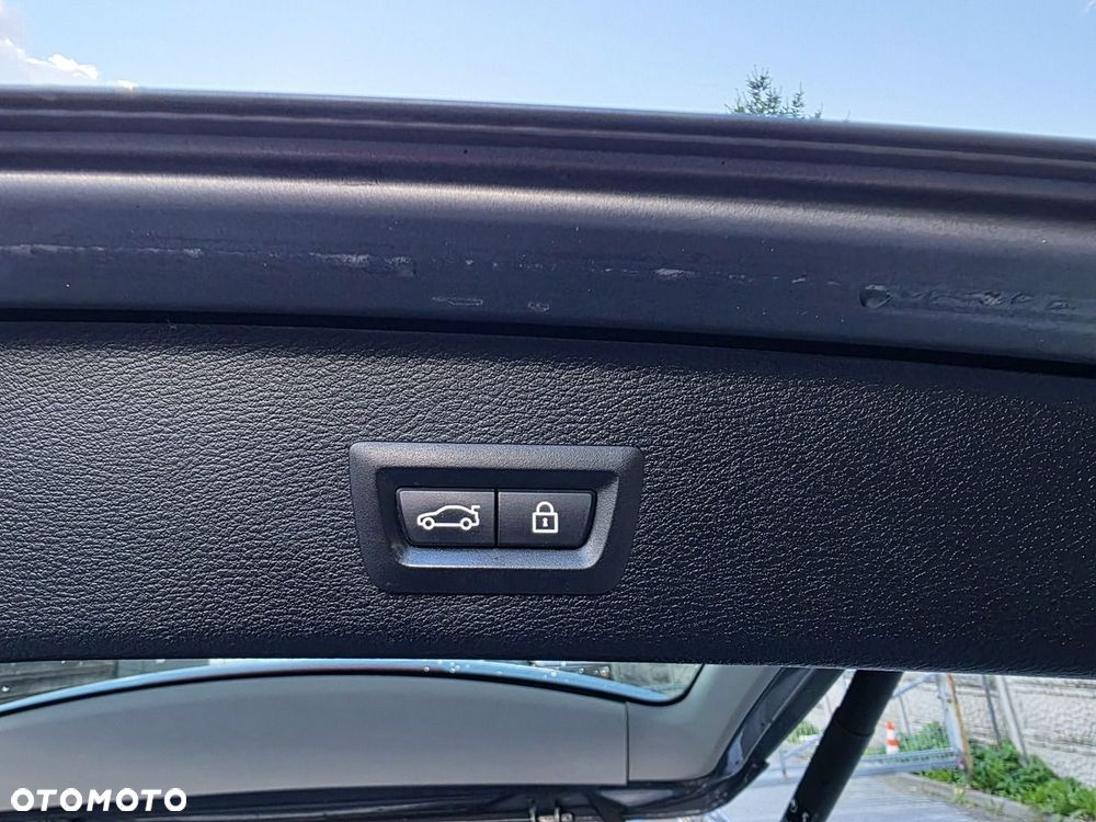 BMW X3 xDrive28i xLine - 31