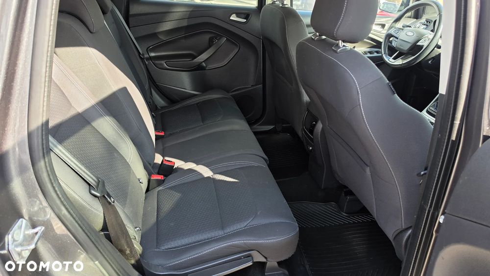 Ford Kuga - 15