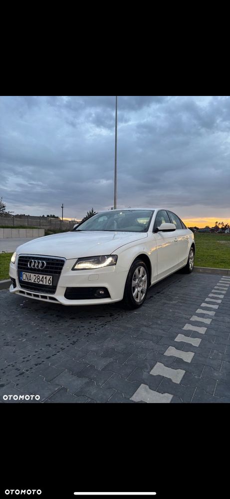 Audi A4 Limousine - 1