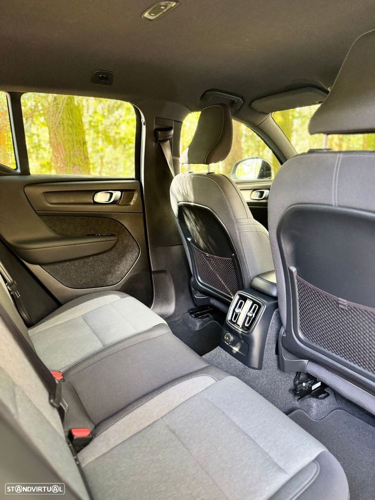 Volvo XC 40 - 30