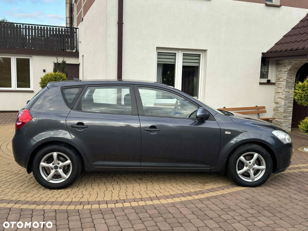 Kia Ceed Cee'd 1.6 Crdi Comfort - 3