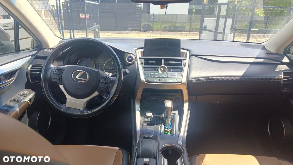 Lexus NX 300h Elegance AWD - 7