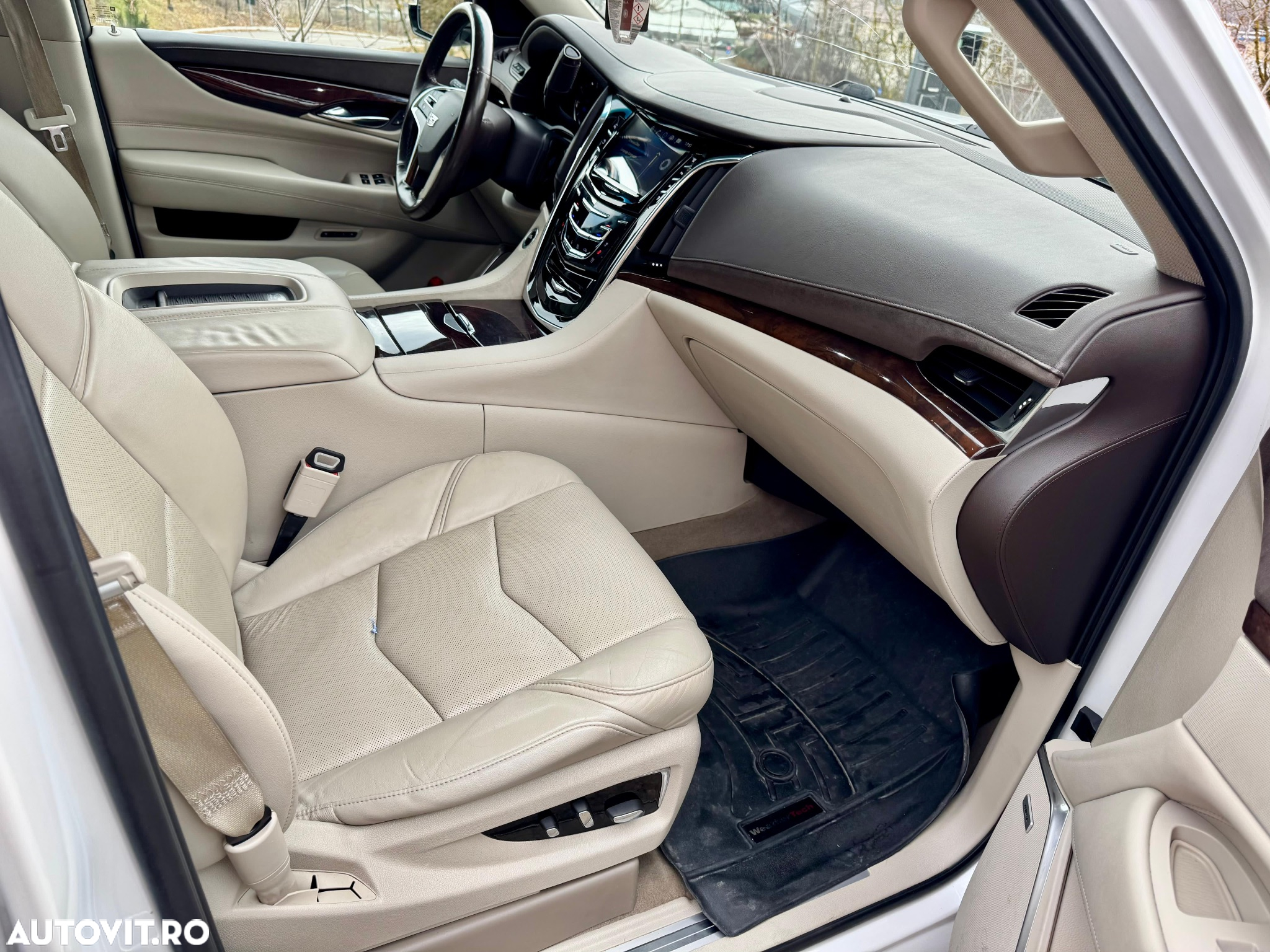 Cadillac Escalade 6.2 V8 AWD AT Platinum - 5